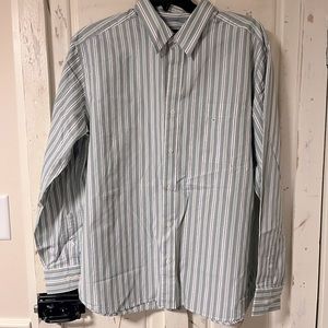 NWT Mens Eddie Bauer dress shirt. Size X-LARGE